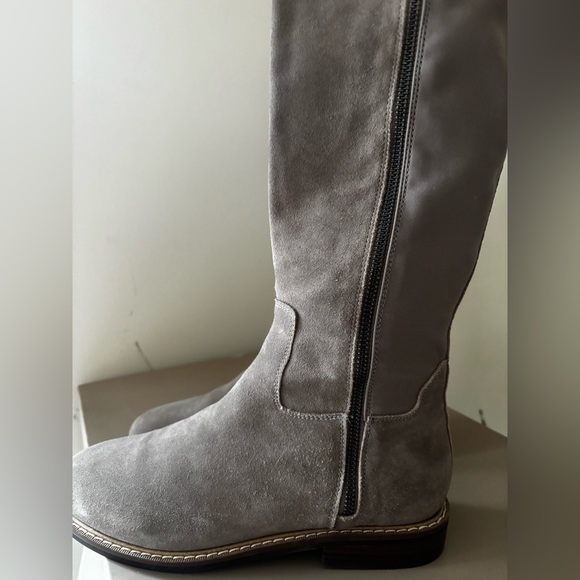 Donald Pliner Women's Isla Suede knee high Boot Size 8. **Like new** - Picture 10 of 11